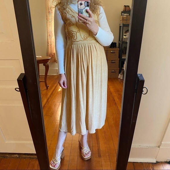 Vintage ‘90s Embroidered Tie Back Sleeveless - Picture 1 of 12